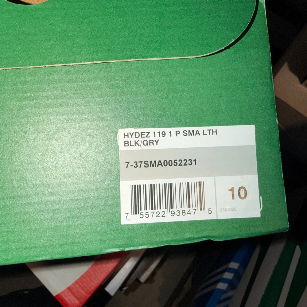 Lacoste Men's Black Leather Sneakers - Picture 5 of 5